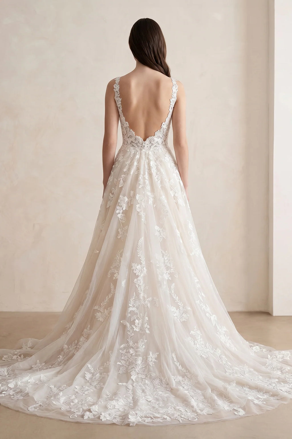 Ivory V-Neck A-Line Tulle Wedding Dress with Pockets