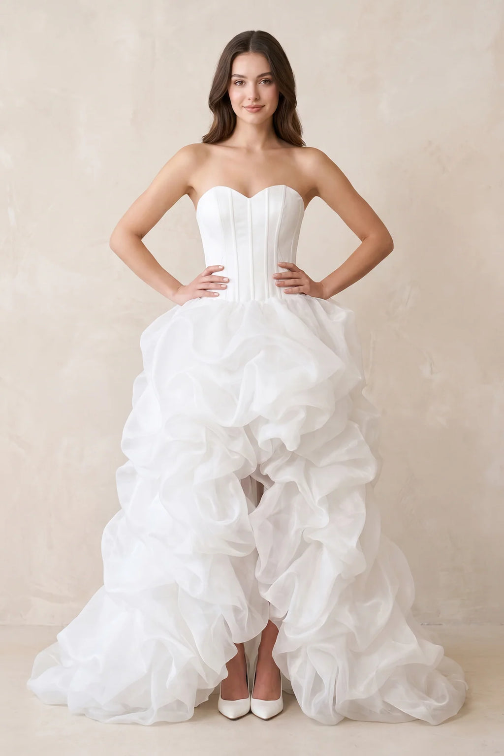 Gorgeous Beach White Short Organza Sweetheart Asymmetrical Wedding Dresses