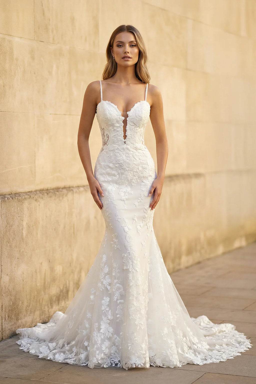 Mermaid Lace White Wedding Dresses Spaghetti Straps