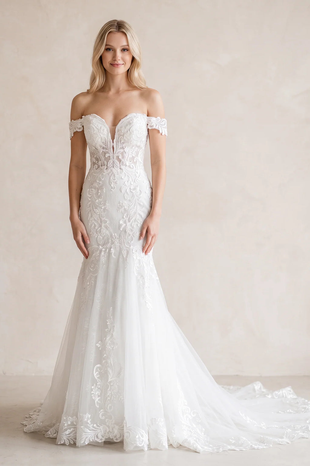 White Long Tulle Mermaid Wedding Dress with Lace Appliques